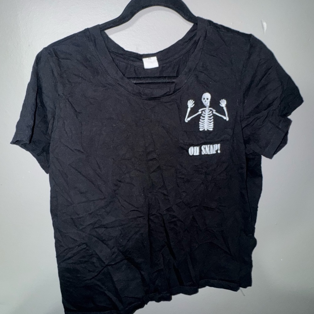 Black Short Sleeve Crew Neck Tee with Graphic
